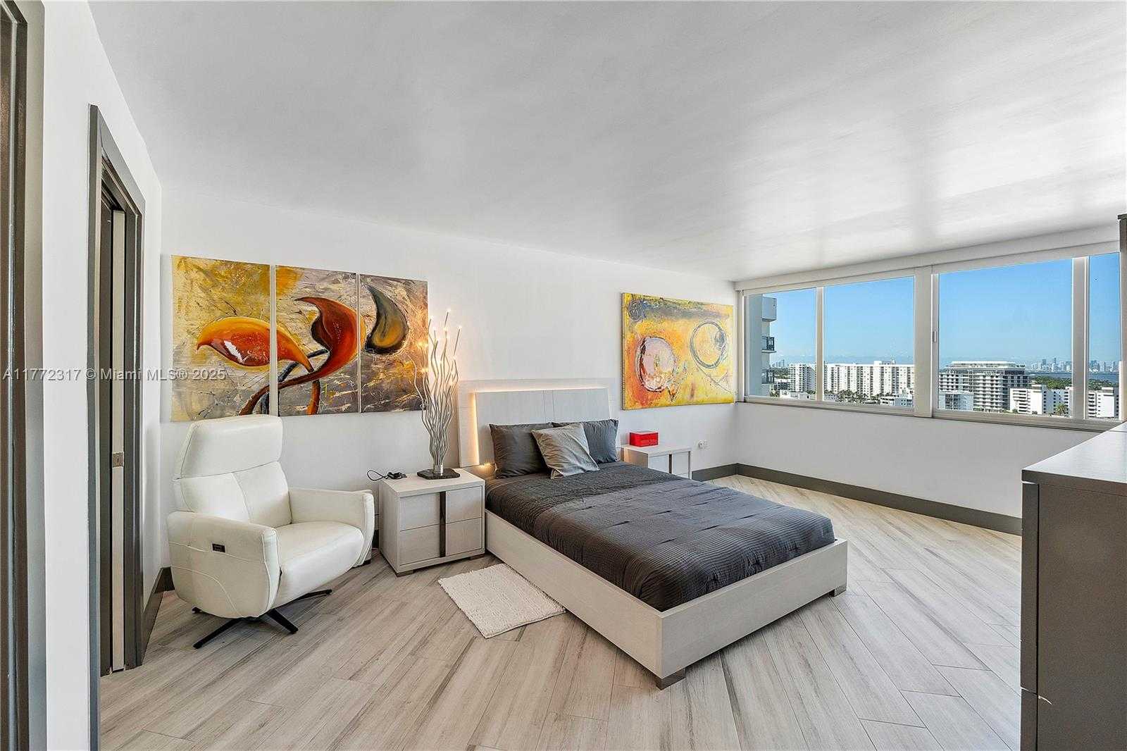 Small Image of 7135 COLLINS AVE #1735, Miami Beach Number 14