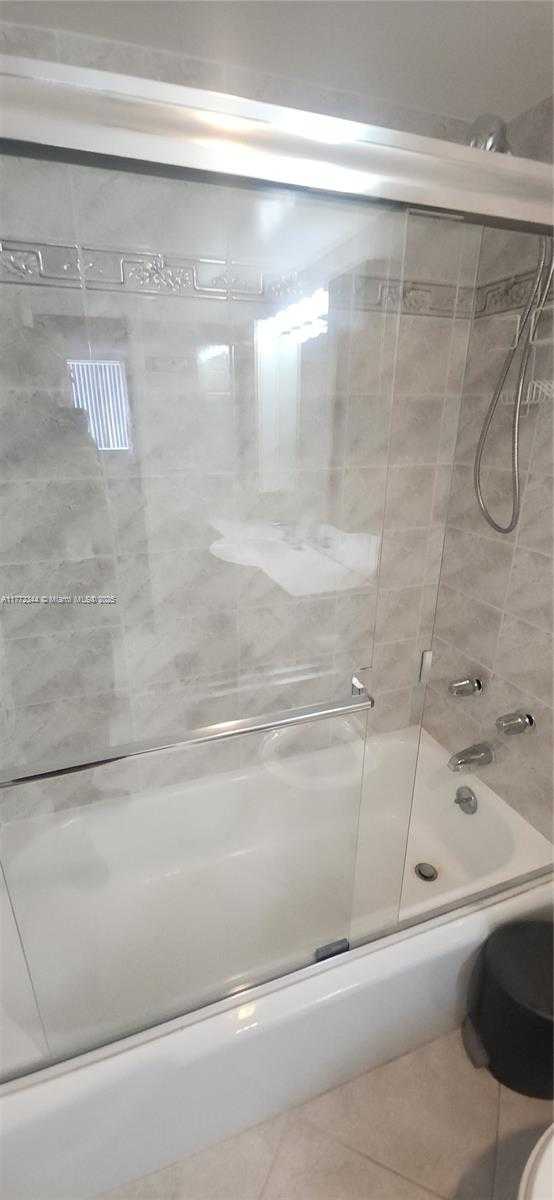 Small Image of 1950 SOUTH OCEAN DR #6G, Hallandale Beach Number 23