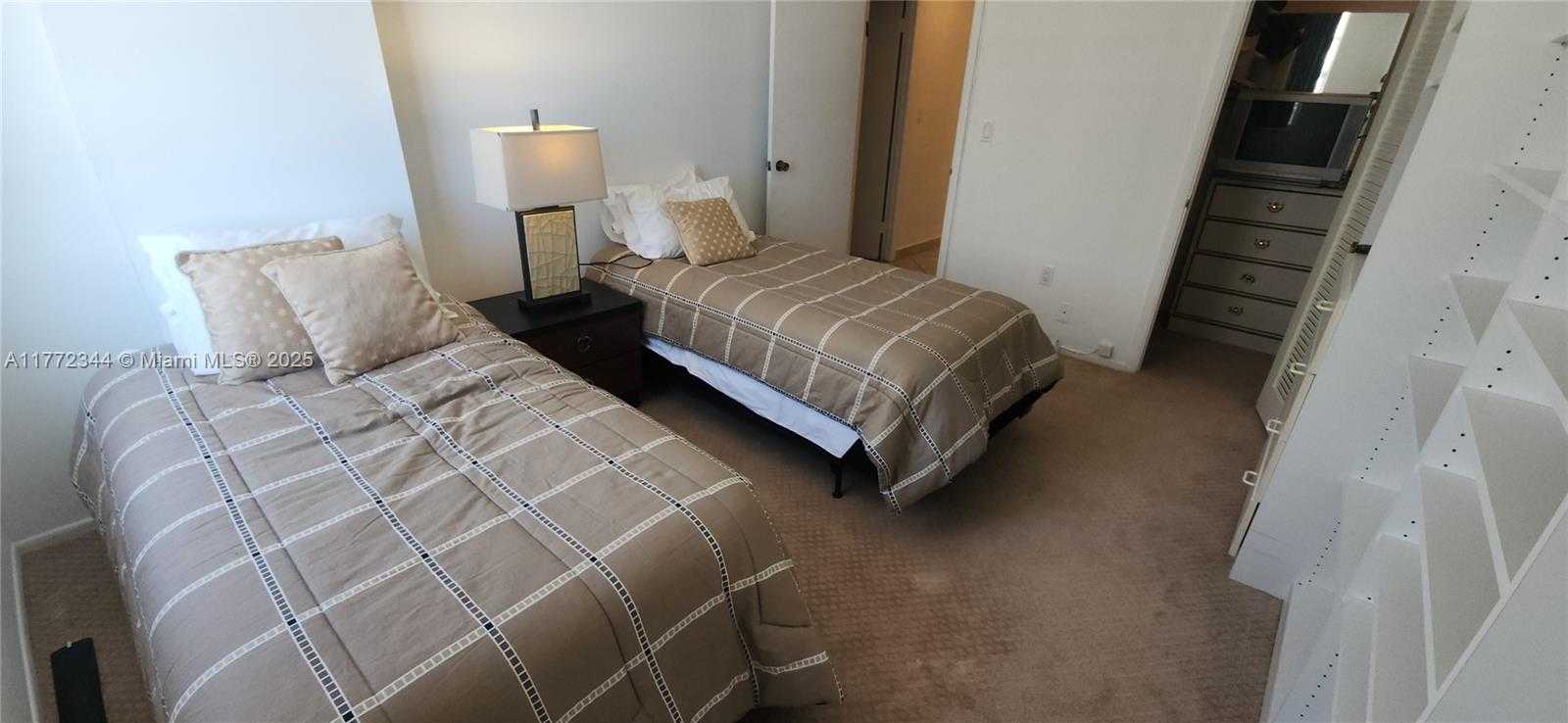 Small Image of 1950 SOUTH OCEAN DR #6G, Hallandale Beach Number 26