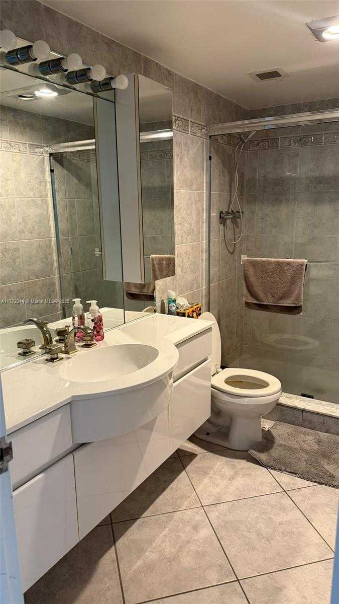 Small Image of 1950 SOUTH OCEAN DR #6G, Hallandale Beach Number 28