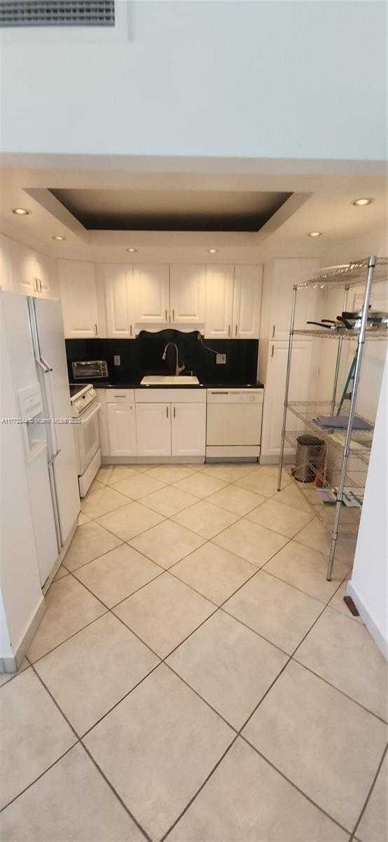 Small Image of 1950 SOUTH OCEAN DR #6G, Hallandale Beach Number 6