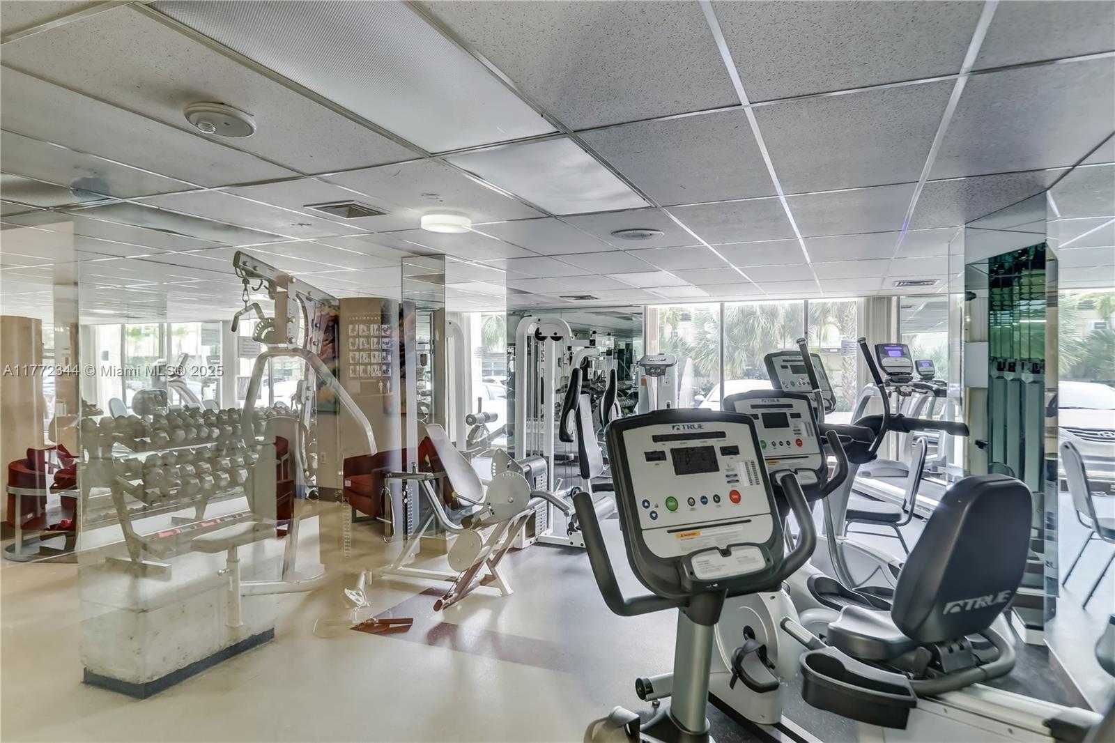 Small Image of 1950 SOUTH OCEAN DR #6G, Hallandale Beach Number 64