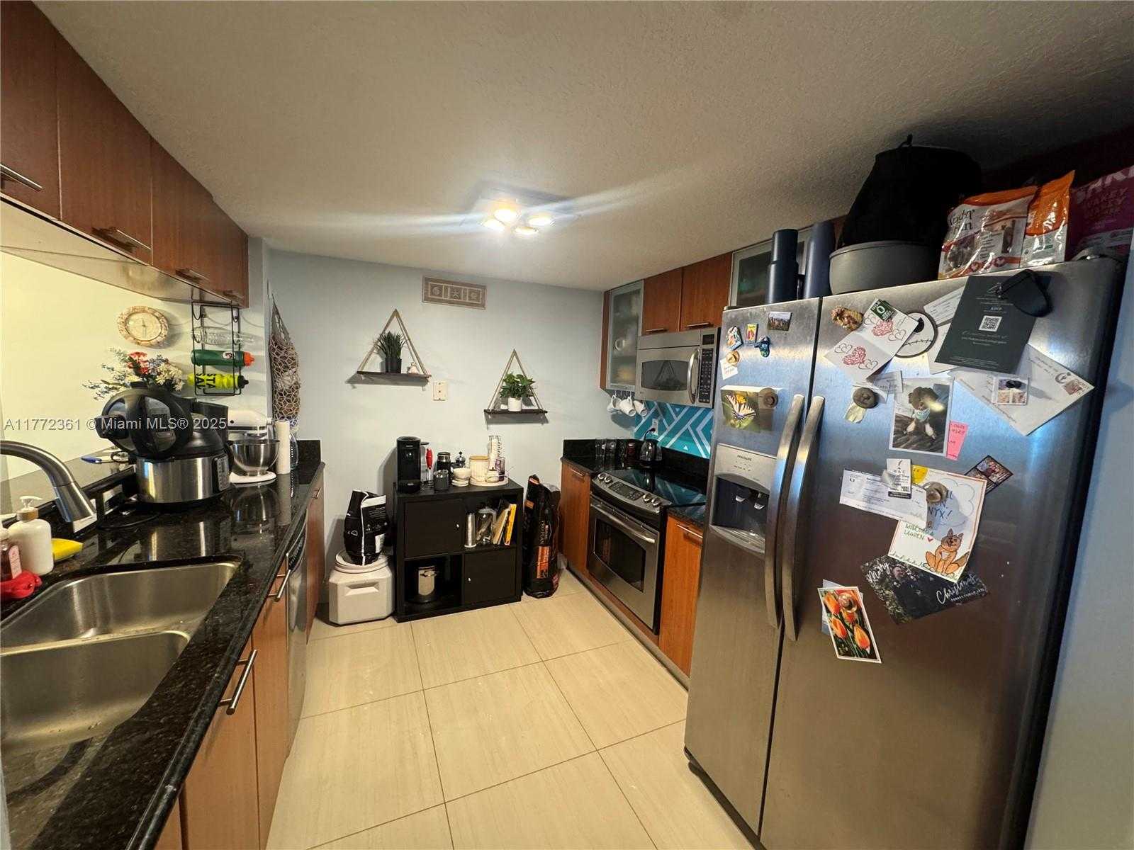 Small Image of 1800 NORTH BAYSHORE DR #1404, Miami Number 2