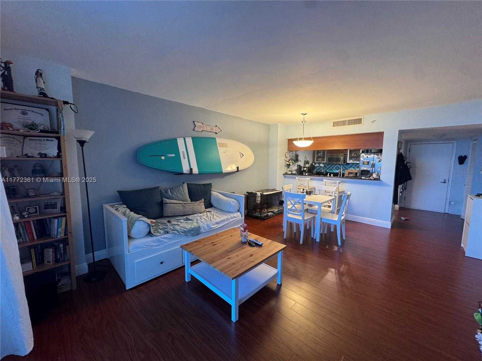 Small Image of 1800 NORTH BAYSHORE DR #1404, Miami Number 5