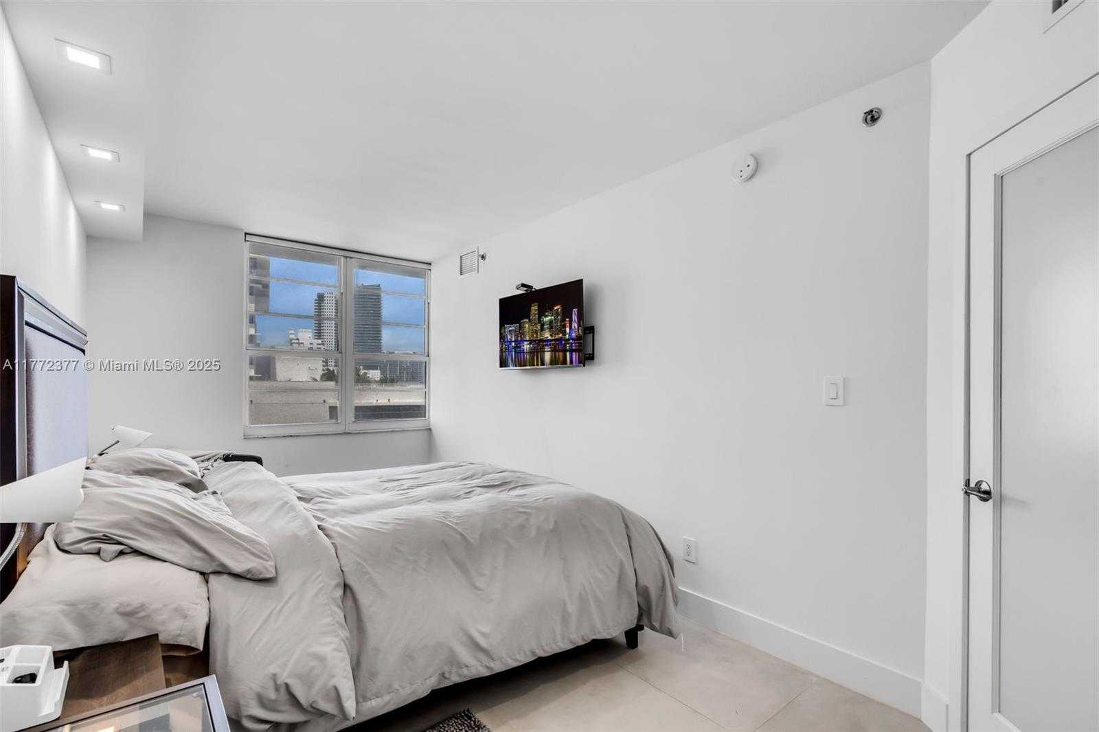 Small Image of 100 LINCOLN RD #539, Miami Beach Number 11