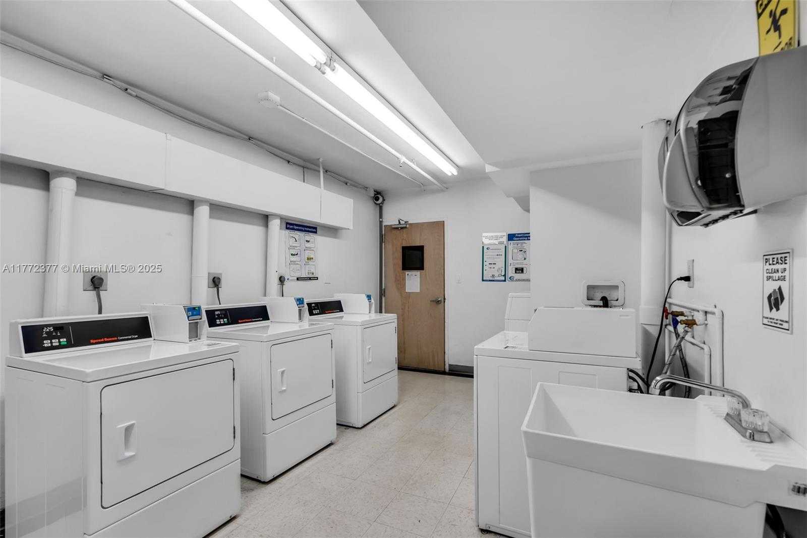 Small Image of 100 LINCOLN RD #539, Miami Beach Number 17