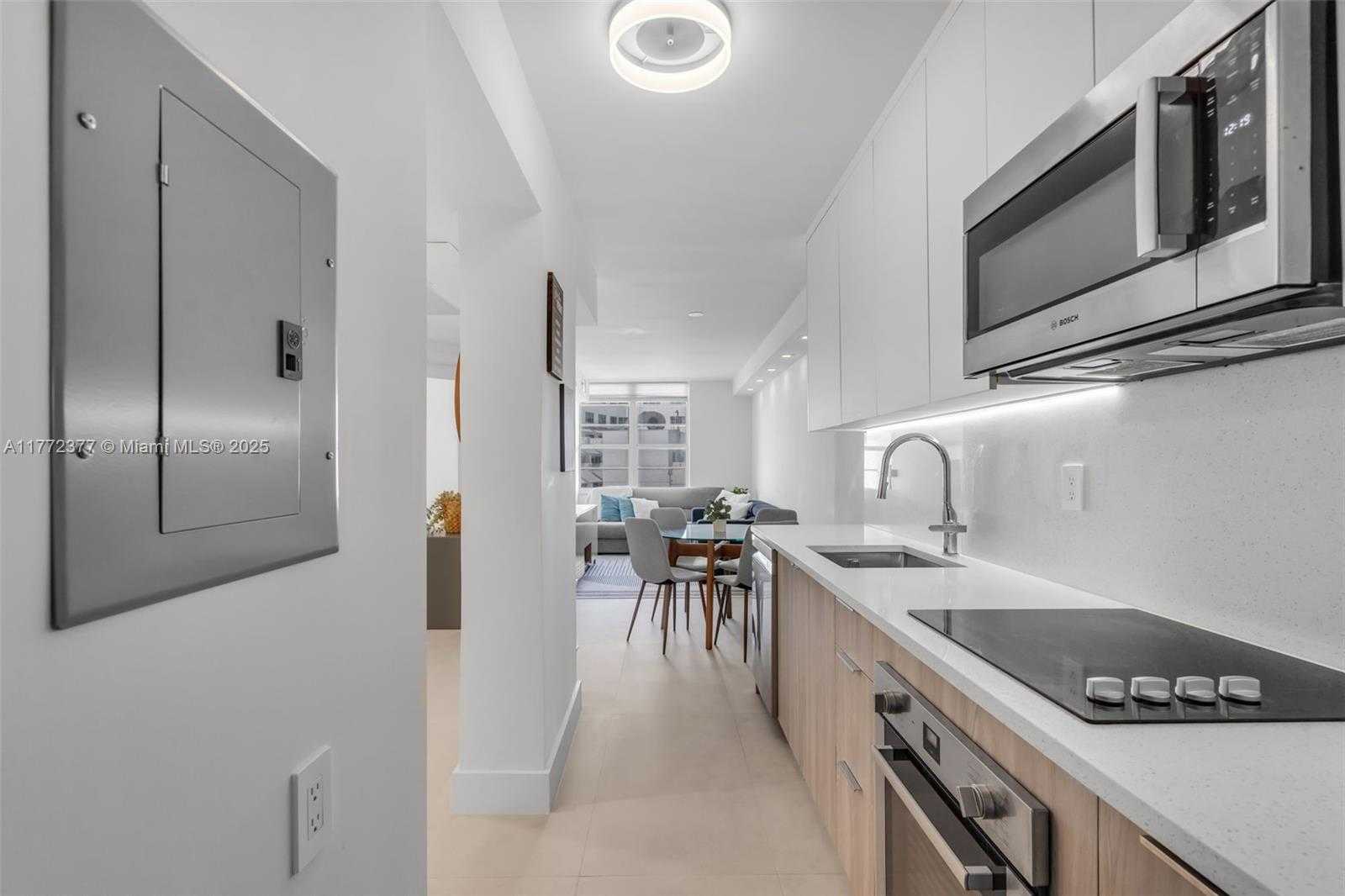 Small Image of 100 LINCOLN RD #539, Miami Beach Number 5