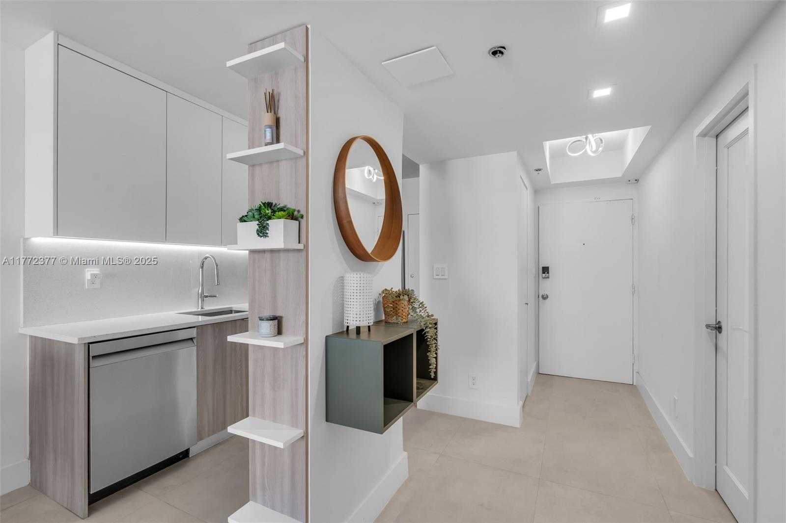 Small Image of 100 LINCOLN RD #539, Miami Beach Number 6