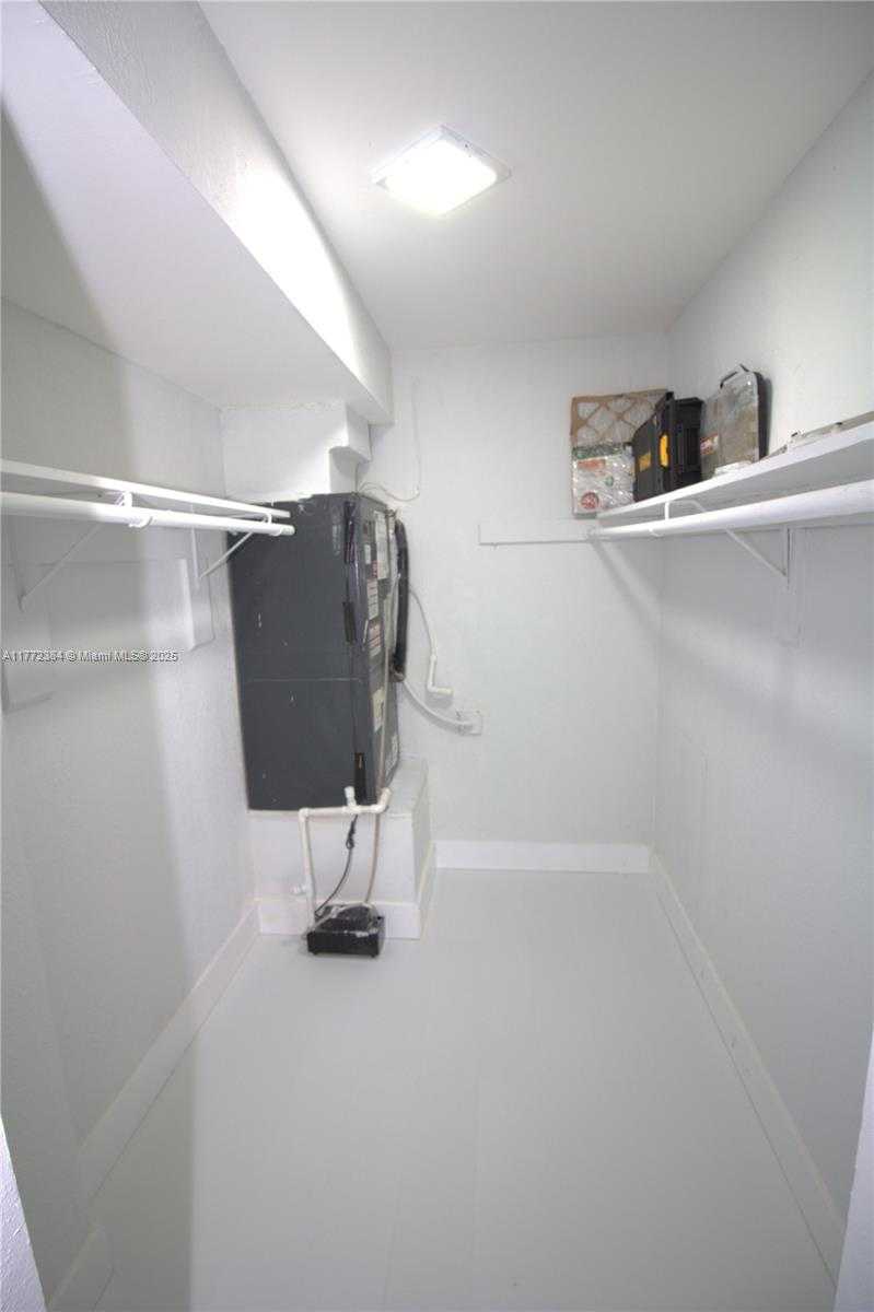 Small Image of 1251 NORTH EAST 108TH ST #405, Miami Number 12