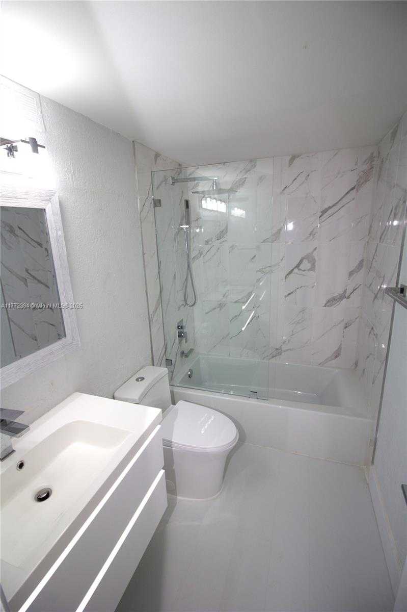 Small Image of 1251 NORTH EAST 108TH ST #405, Miami Number 6