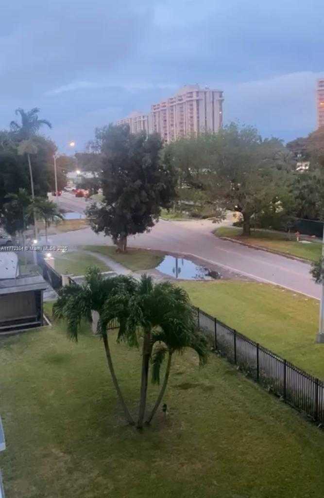Small Image of 1251 NORTH EAST 108TH ST #405, Miami Number 8
