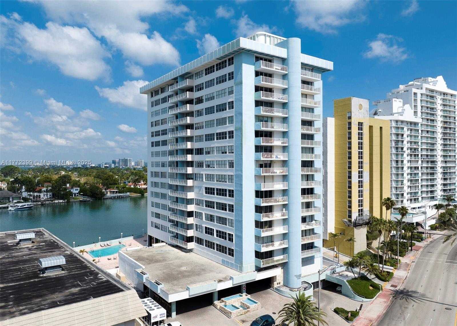 Small Image of 5838 COLLINS AVE #4D, Miami Beach Number 16