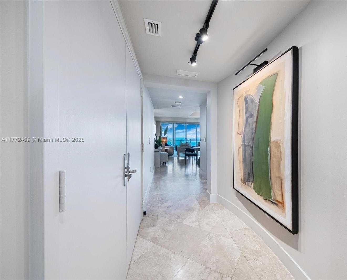 Small Image of 1331 BRICKELL BAY DR #3305, Miami Number 3