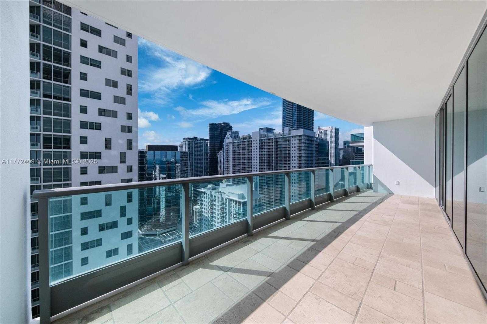 Small Image of 1331 BRICKELL BAY DR #3305, Miami Number 40