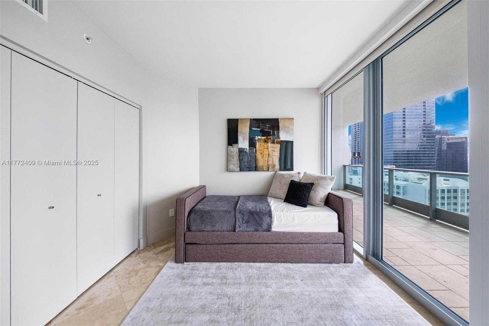Small Image of 1331 BRICKELL BAY DR #3305, Miami Number 41