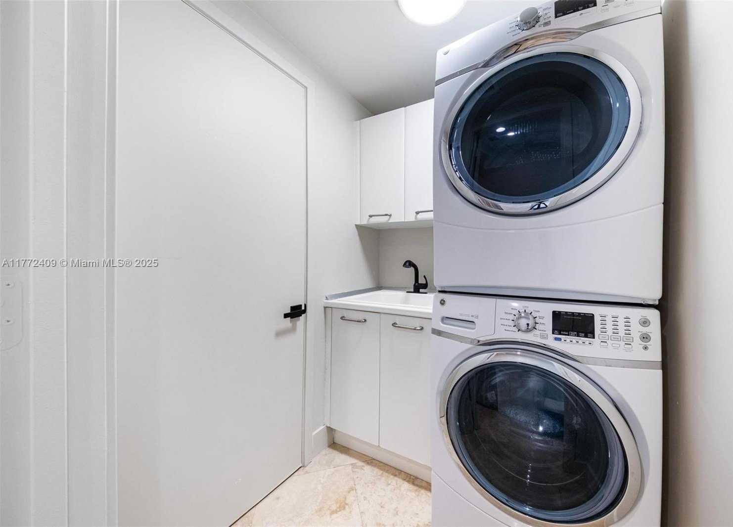 Small Image of 1331 BRICKELL BAY DR #3305, Miami Number 49