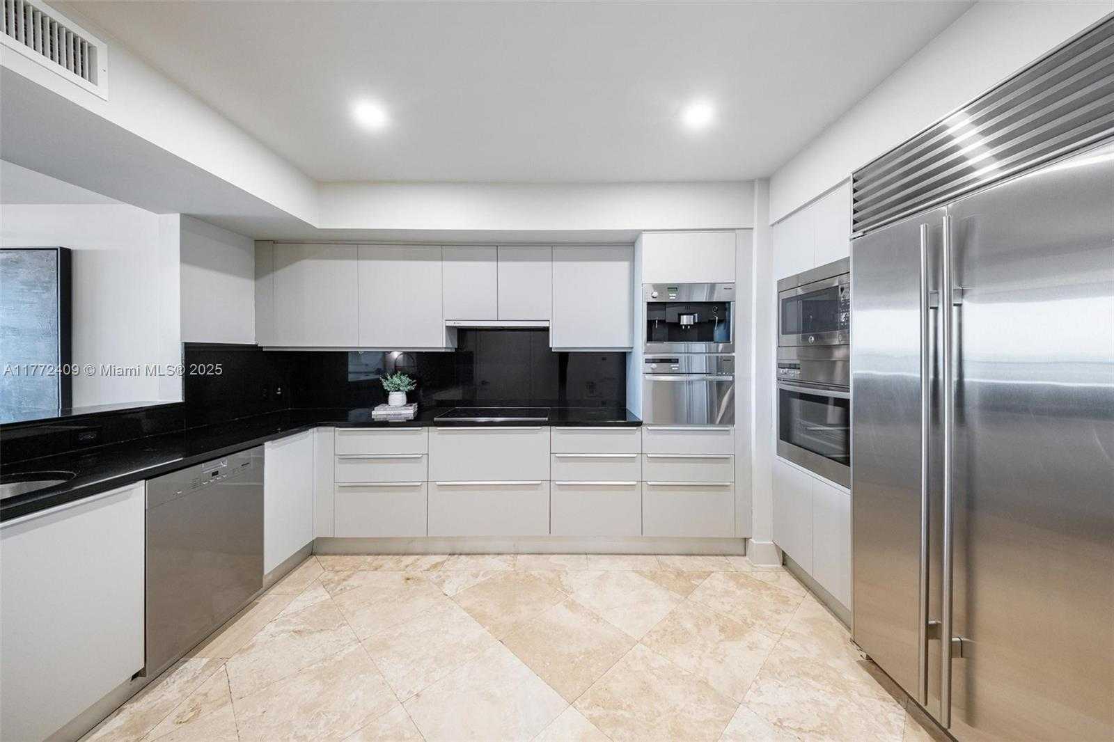 Small Image of 1331 BRICKELL BAY DR #3305, Miami Number 9