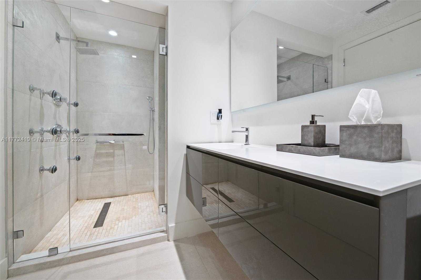 Small Image of 9601 COLLINS AVE #1506, Bal Harbour Number 15