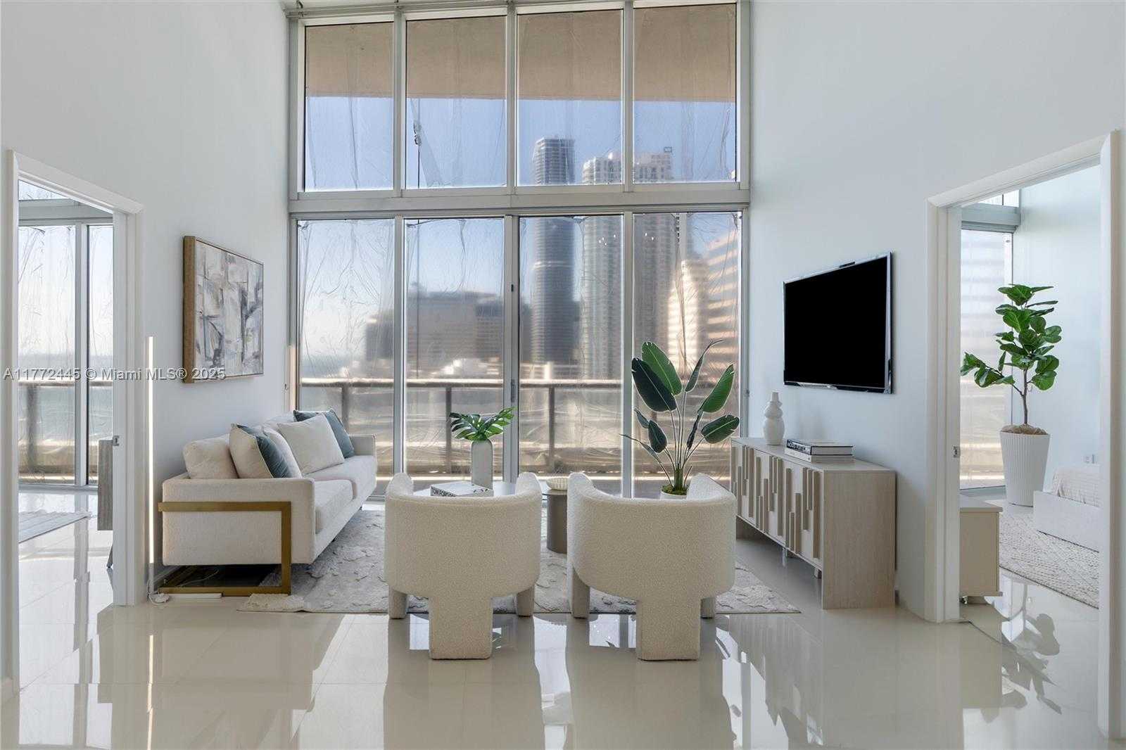 Small Image of 495 BRICKELL AVE #2203, Miami Number 2