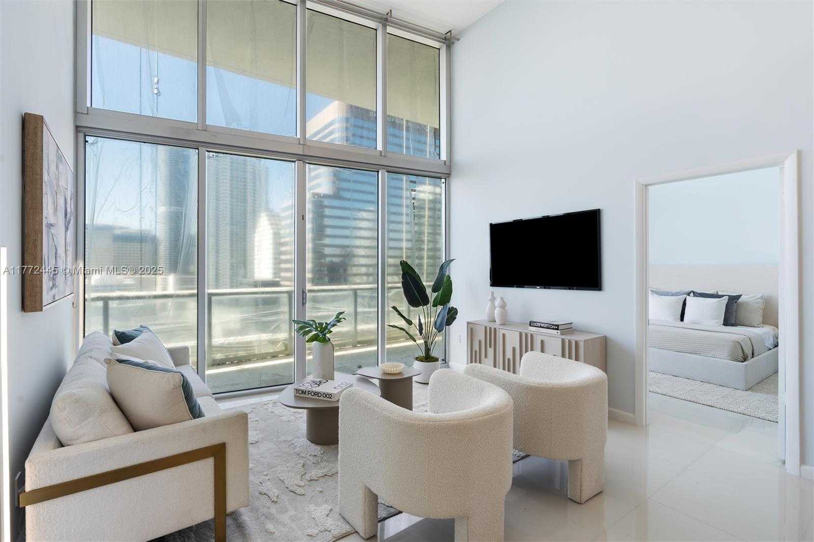 Small Image of 495 BRICKELL AVE #2203, Miami Number 3