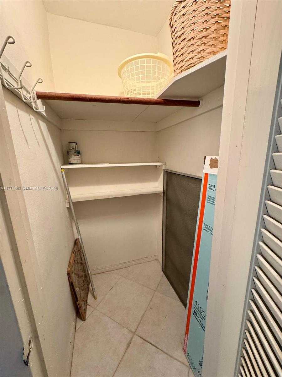 Imagen de Pequeño Objeto
