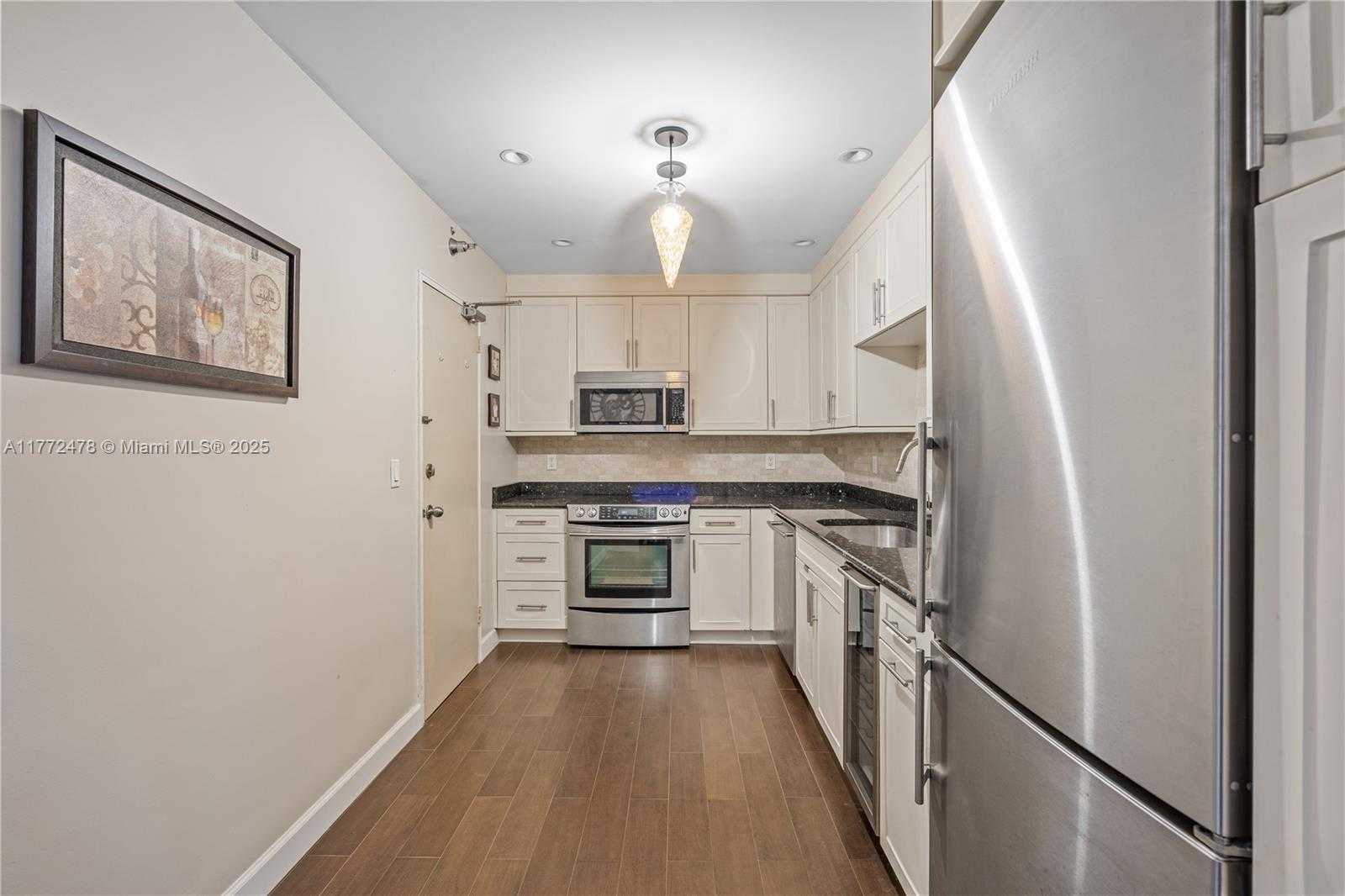 Small Image of 10185 COLLINS AVE #1110, Bal Harbour Number 5