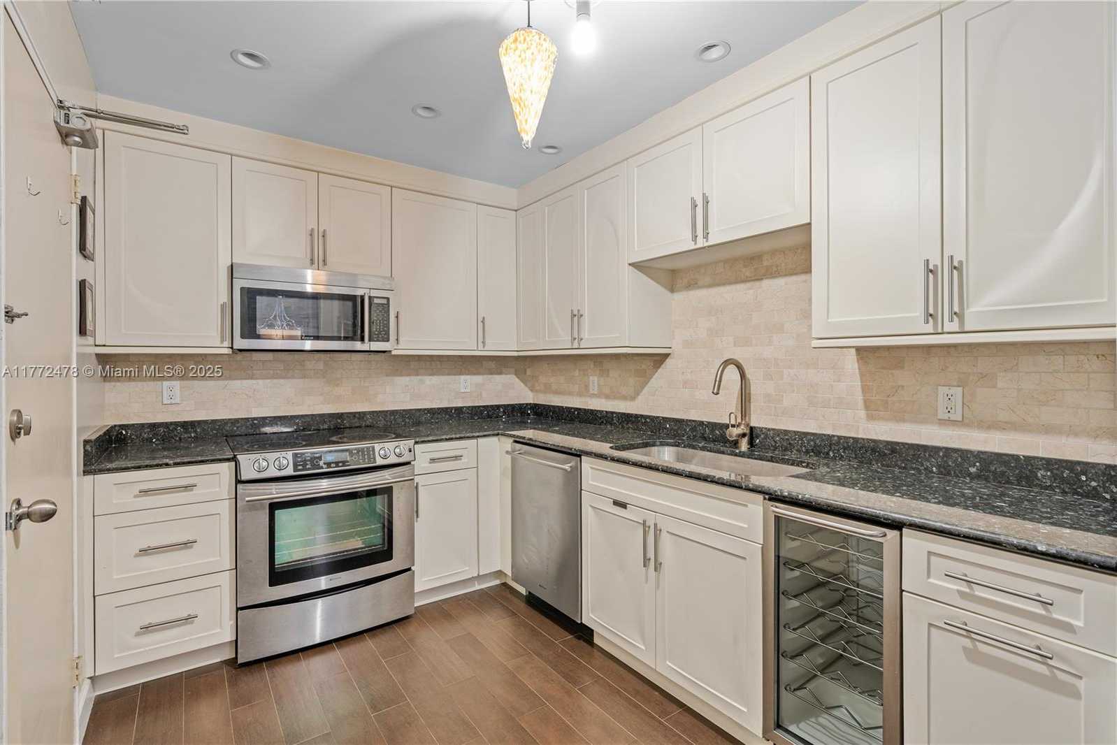 Small Image of 10185 COLLINS AVE #1110, Bal Harbour Number 7