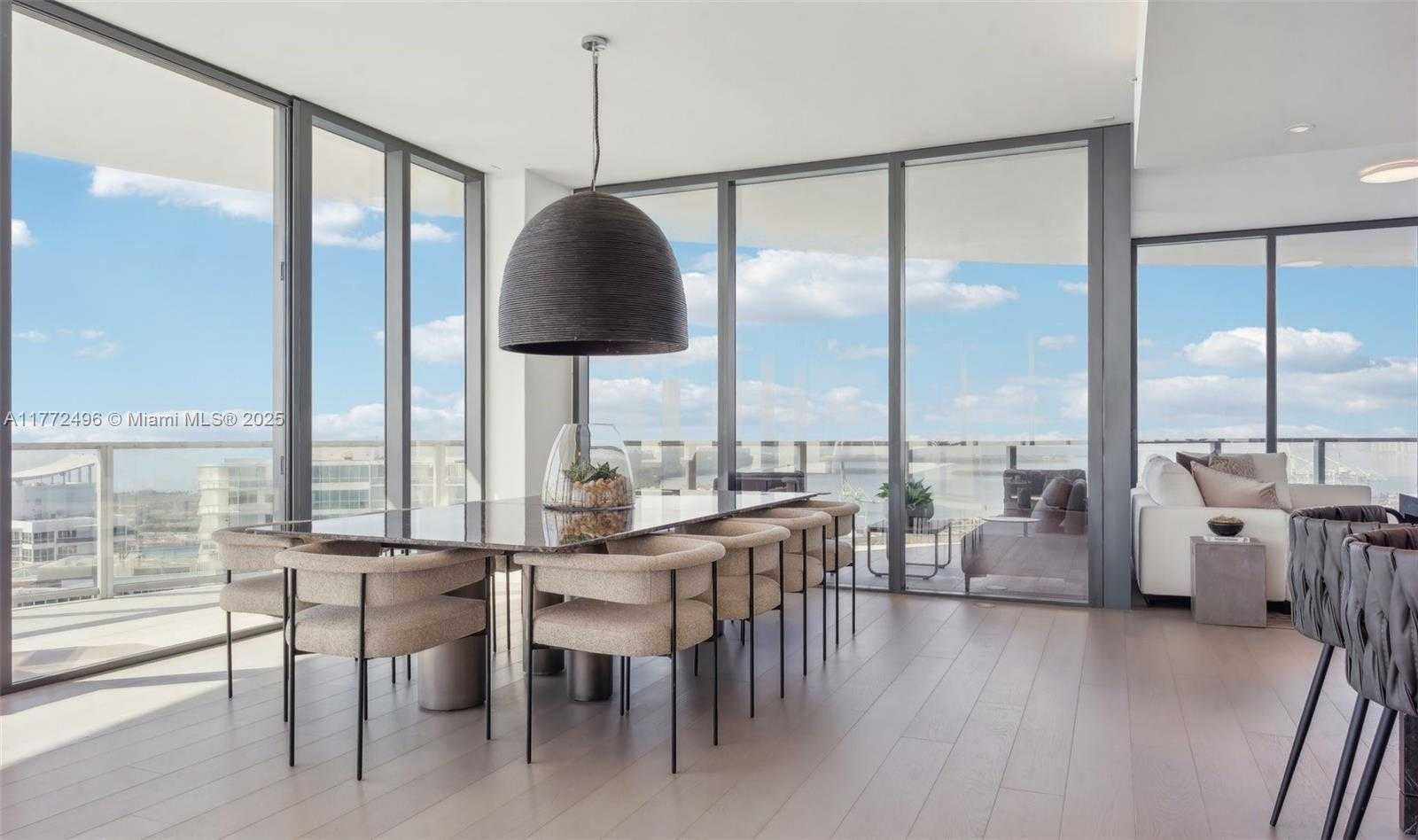 Small Image of 501 WEST AVE #4201/05, Miami Beach Number 12