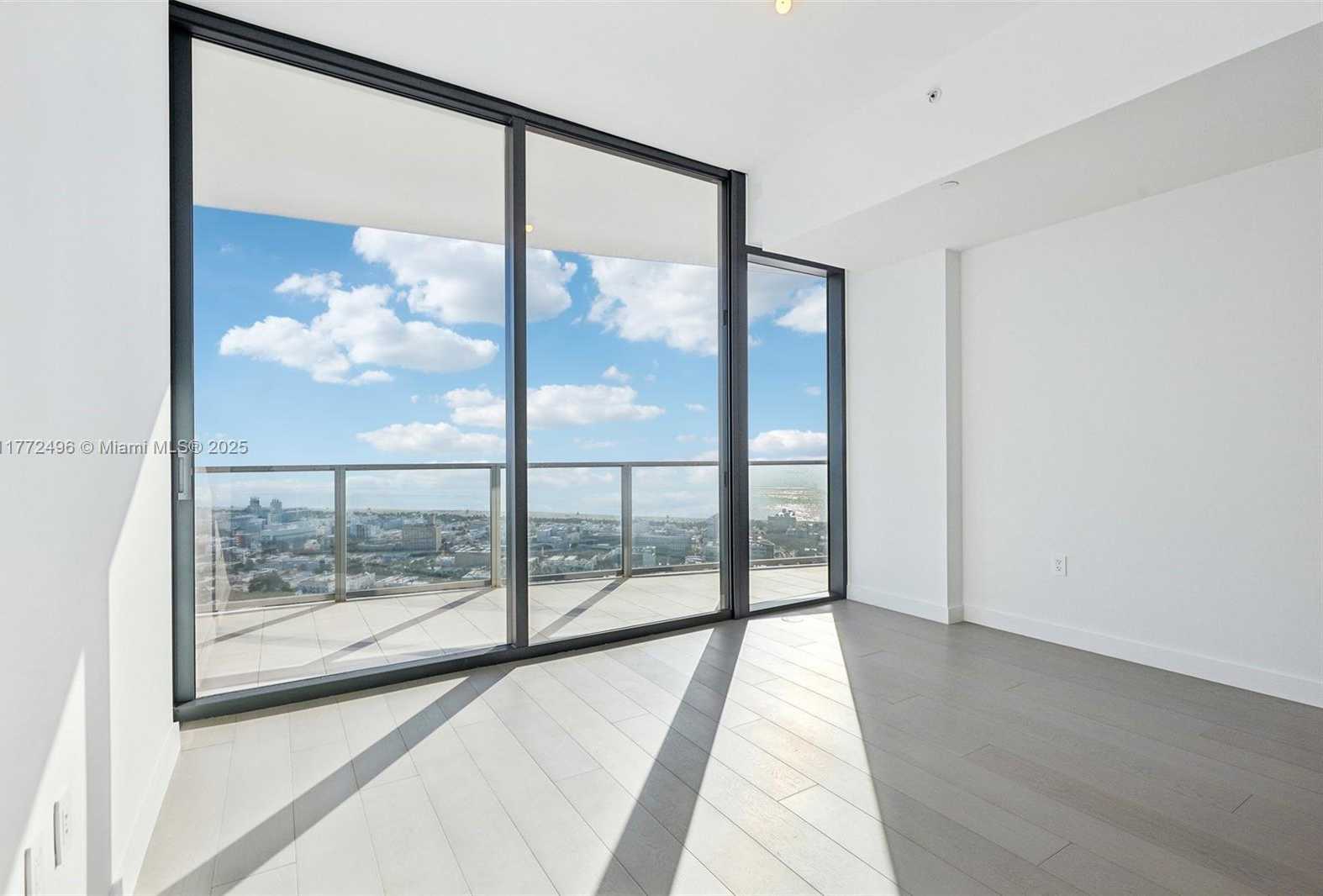 Small Image of 501 WEST AVE #4201/05, Miami Beach Number 29