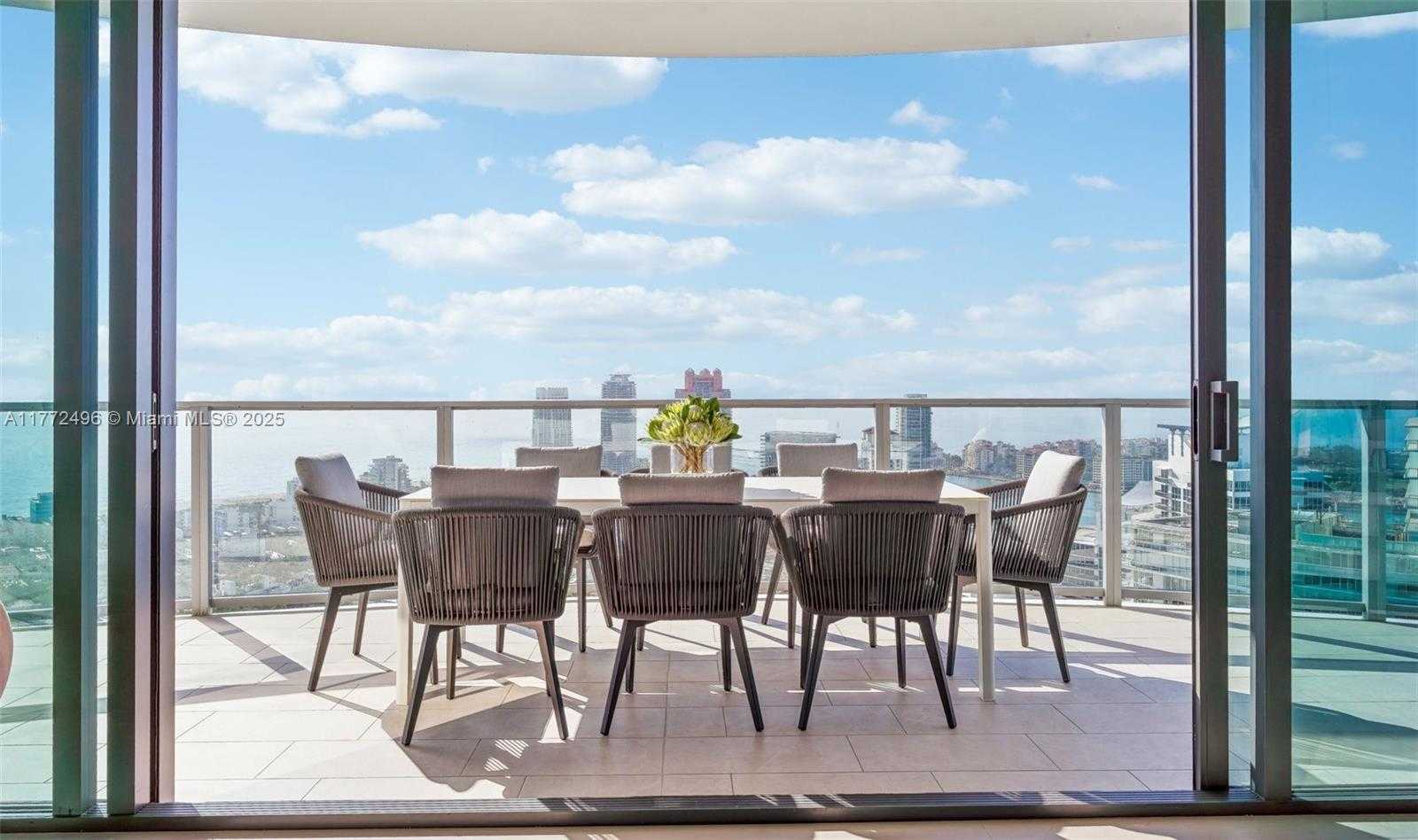 Small Image of 501 WEST AVE #4201/05, Miami Beach Number 44