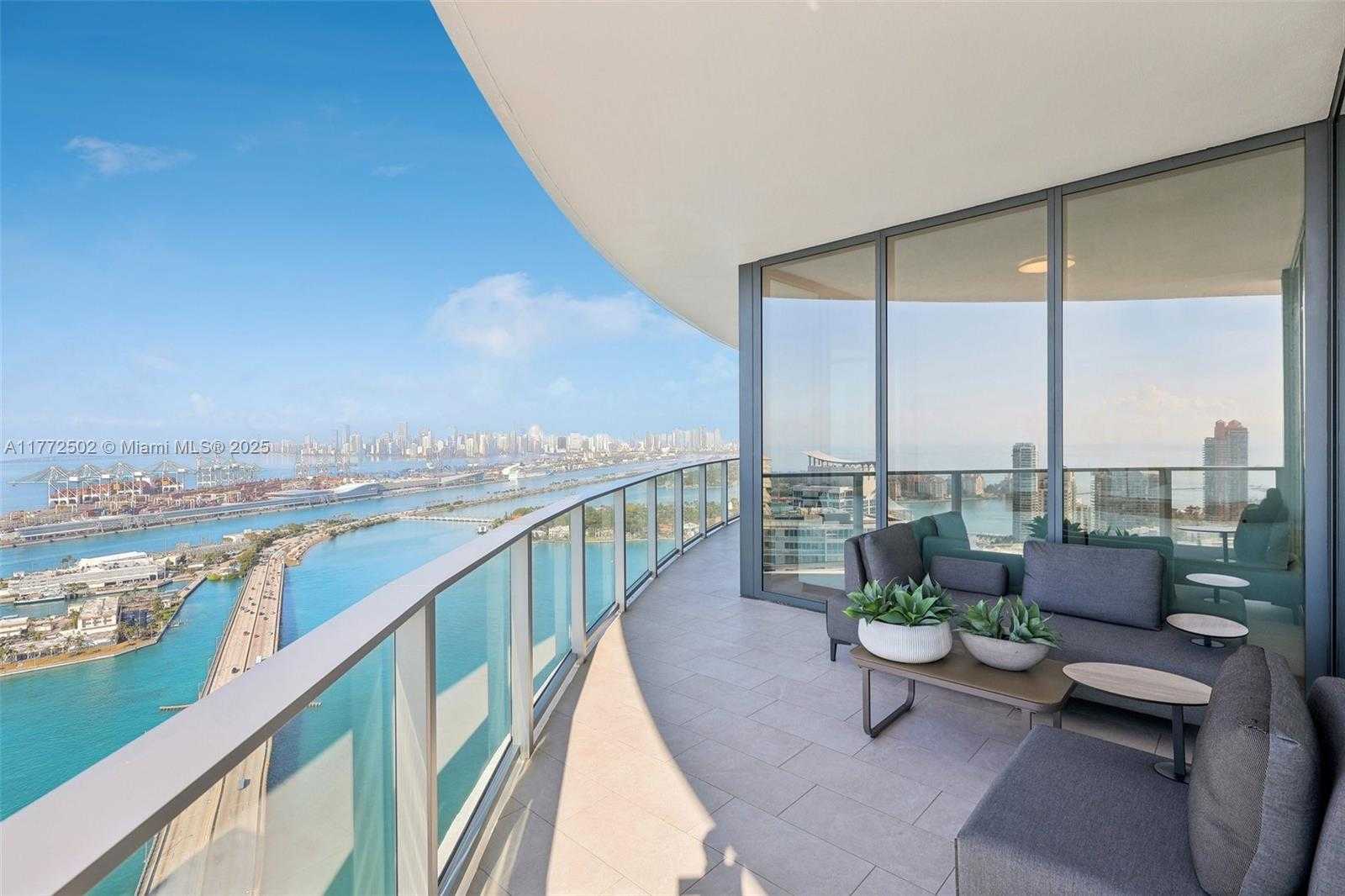 Small Image of 500 ALTON RD #4201.05, Miami Beach Number 3