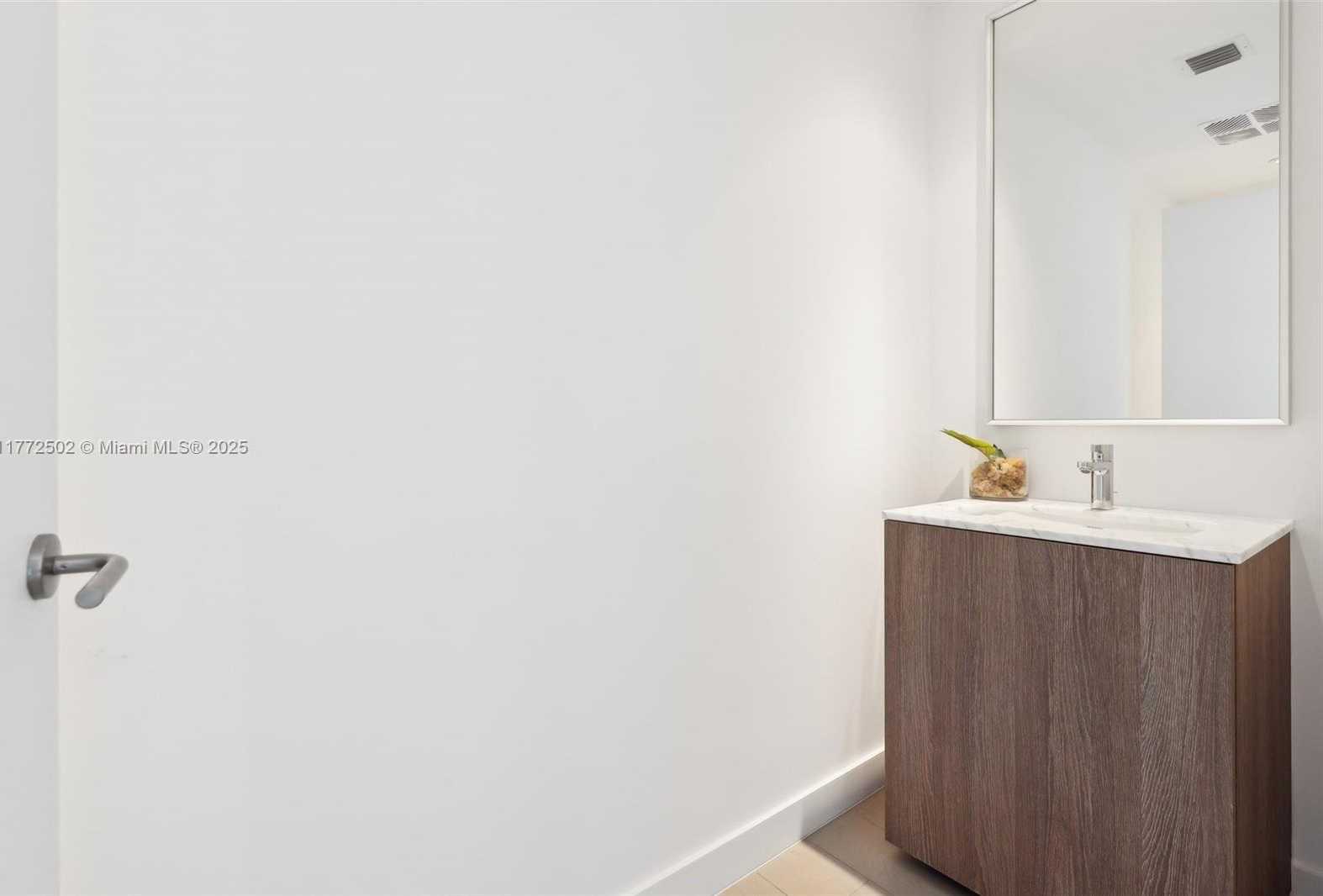 Small Image of 500 ALTON RD #4201.05, Miami Beach Number 35