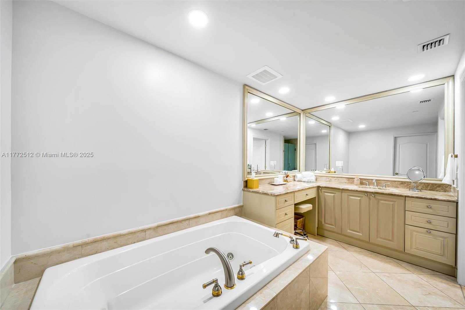 Small Image of 3501 NORTH OCEAN DR #6G, Hollywood Number 37