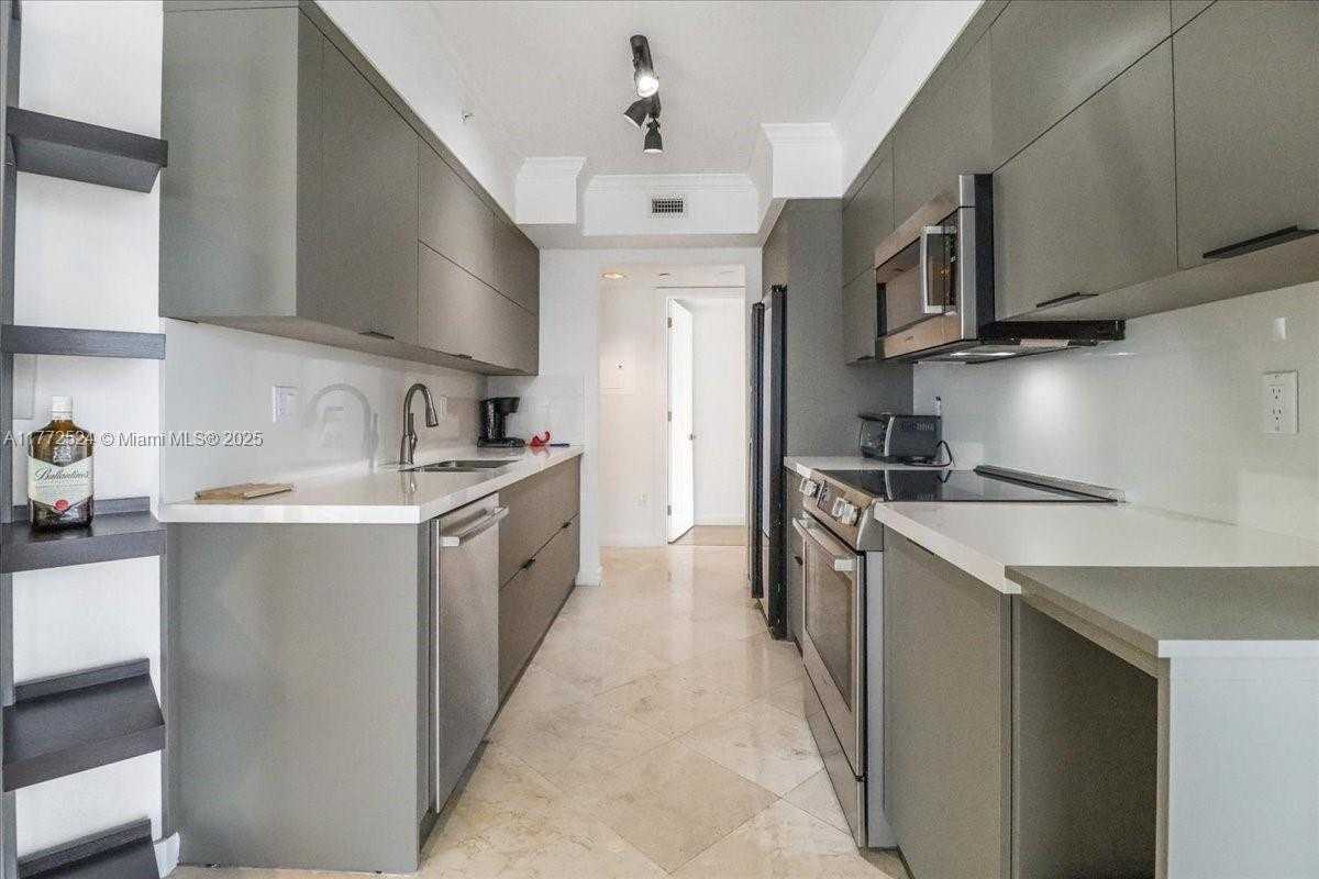 Small Image of 18671 COLLINS AVE #2404, Sunny Isles Beach Number 15