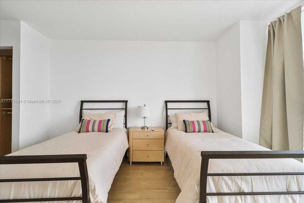 Small Image of 18671 COLLINS AVE #2404, Sunny Isles Beach Number 32