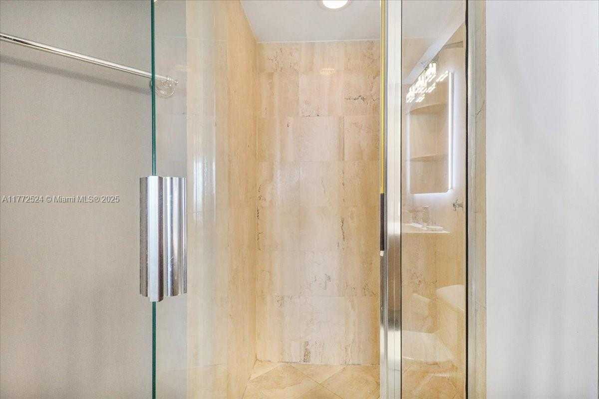 Small Image of 18671 COLLINS AVE #2404, Sunny Isles Beach Number 36