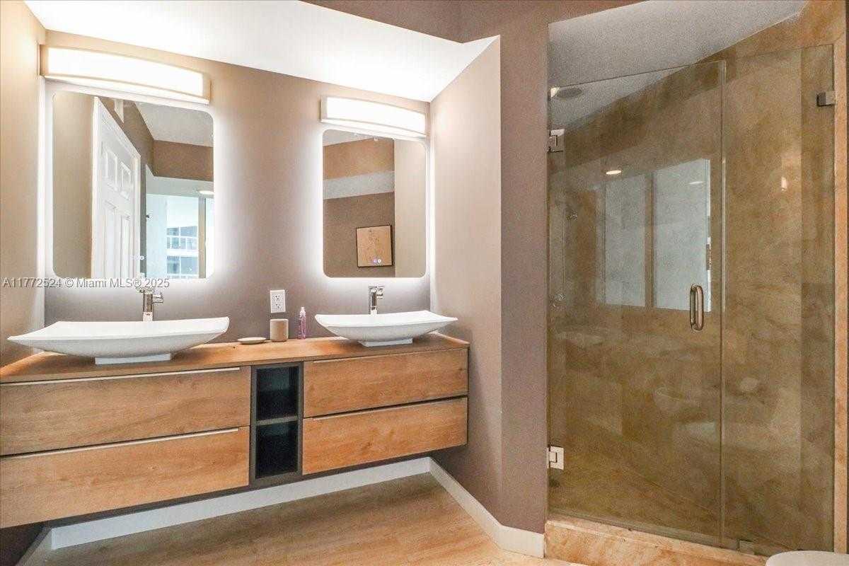 Small Image of 18671 COLLINS AVE #2404, Sunny Isles Beach Number 52