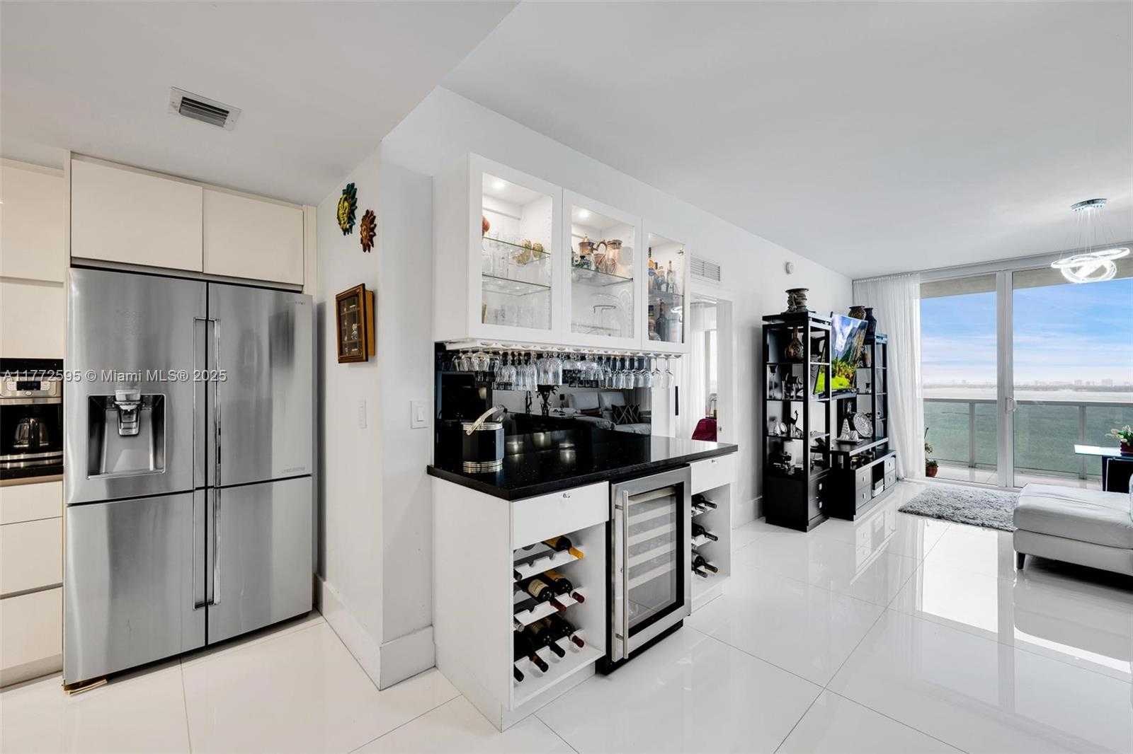 Small Image of 600 NE 27TH ST #2603, Miami Number 3