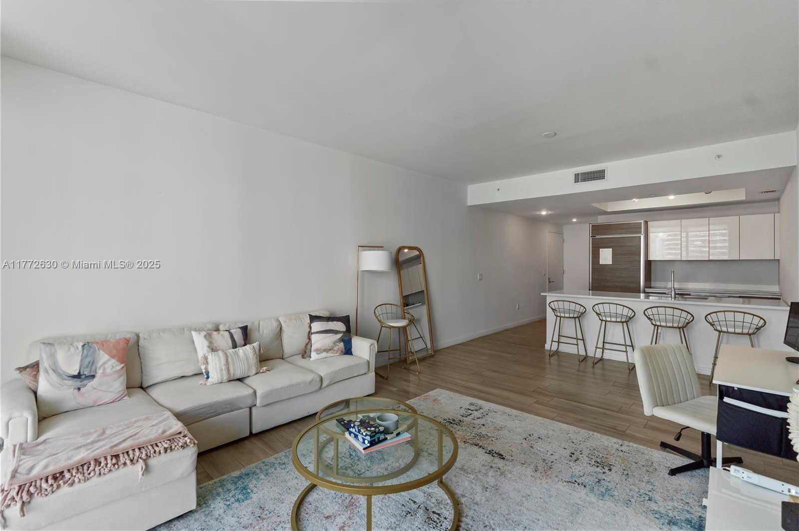 Small Image of 1100 SOUTH MIAMI AVE #2007, Miami Number 13