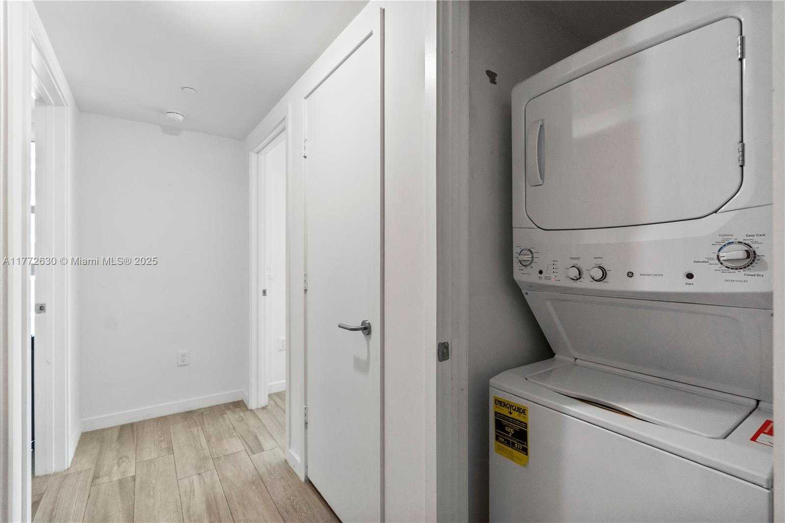 Small Image of 1100 SOUTH MIAMI AVE #2007, Miami Number 24