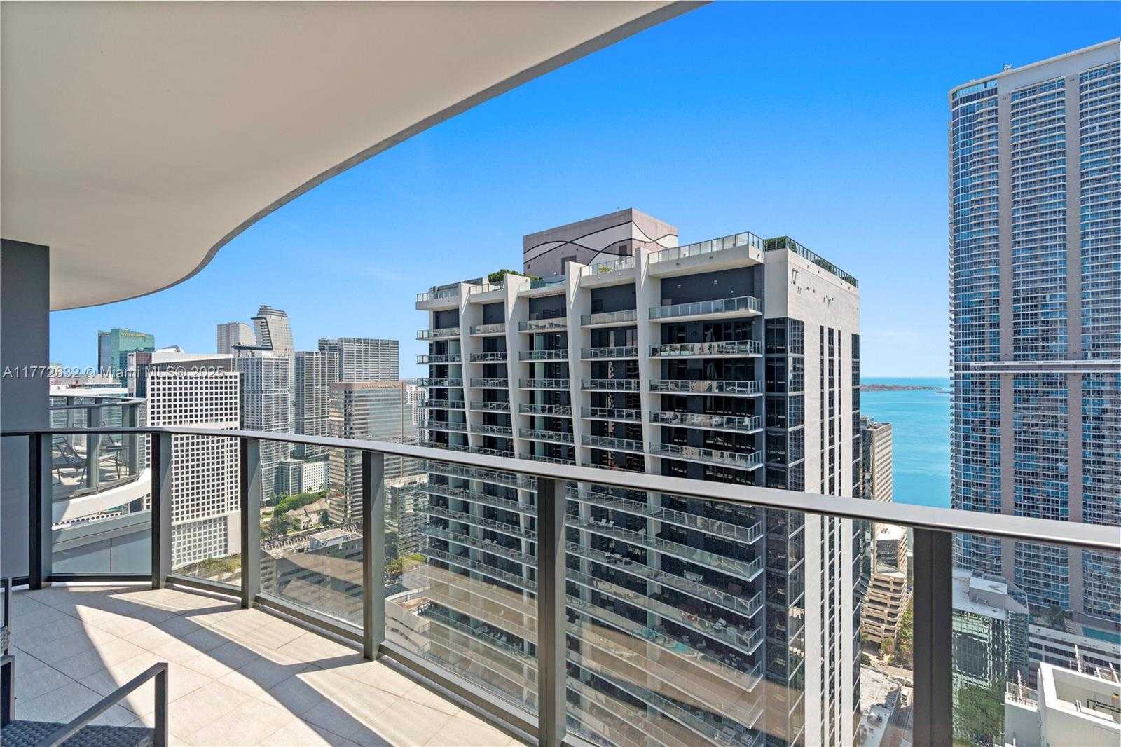 Small Image of 1000 BRICKELL PLAZA #4703, Miami Number 2