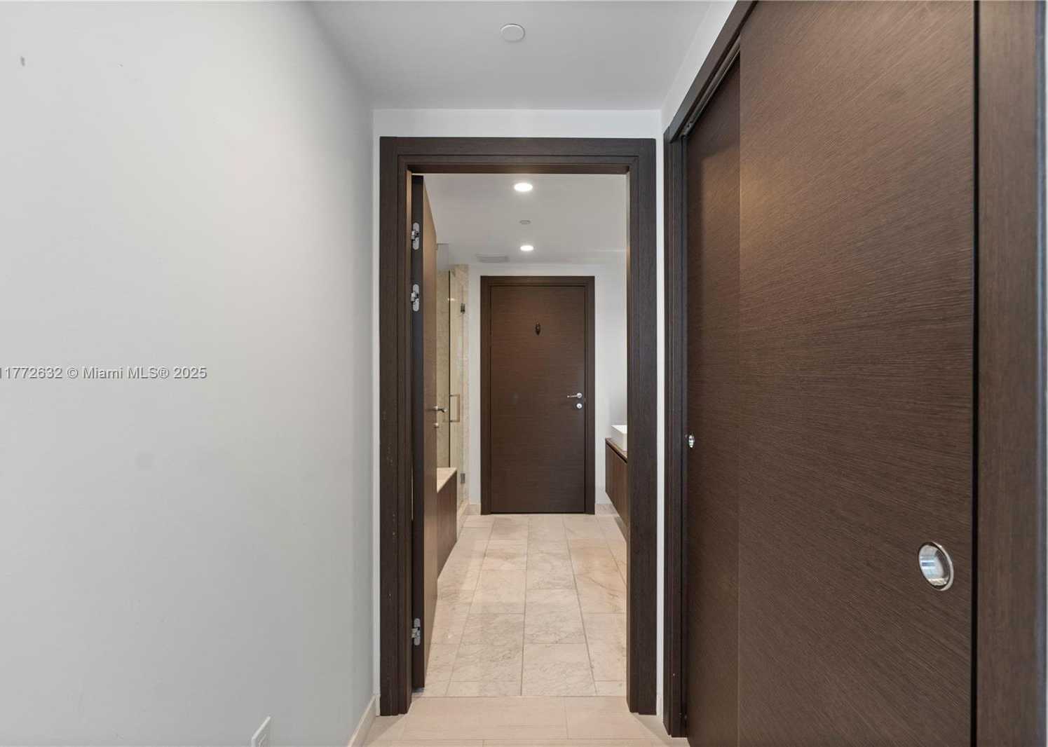Small Image of 1000 BRICKELL PLAZA #4703, Miami Number 20