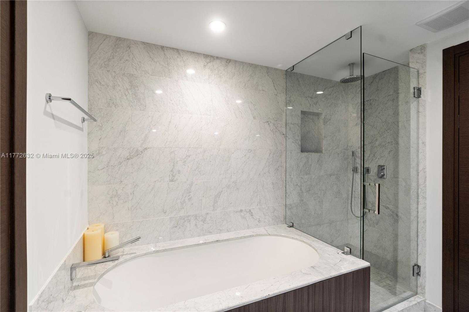 Small Image of 1000 BRICKELL PLAZA #4703, Miami Number 24