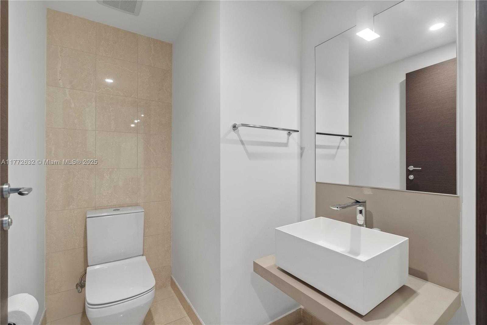 Small Image of 1000 BRICKELL PLAZA #4703, Miami Number 25