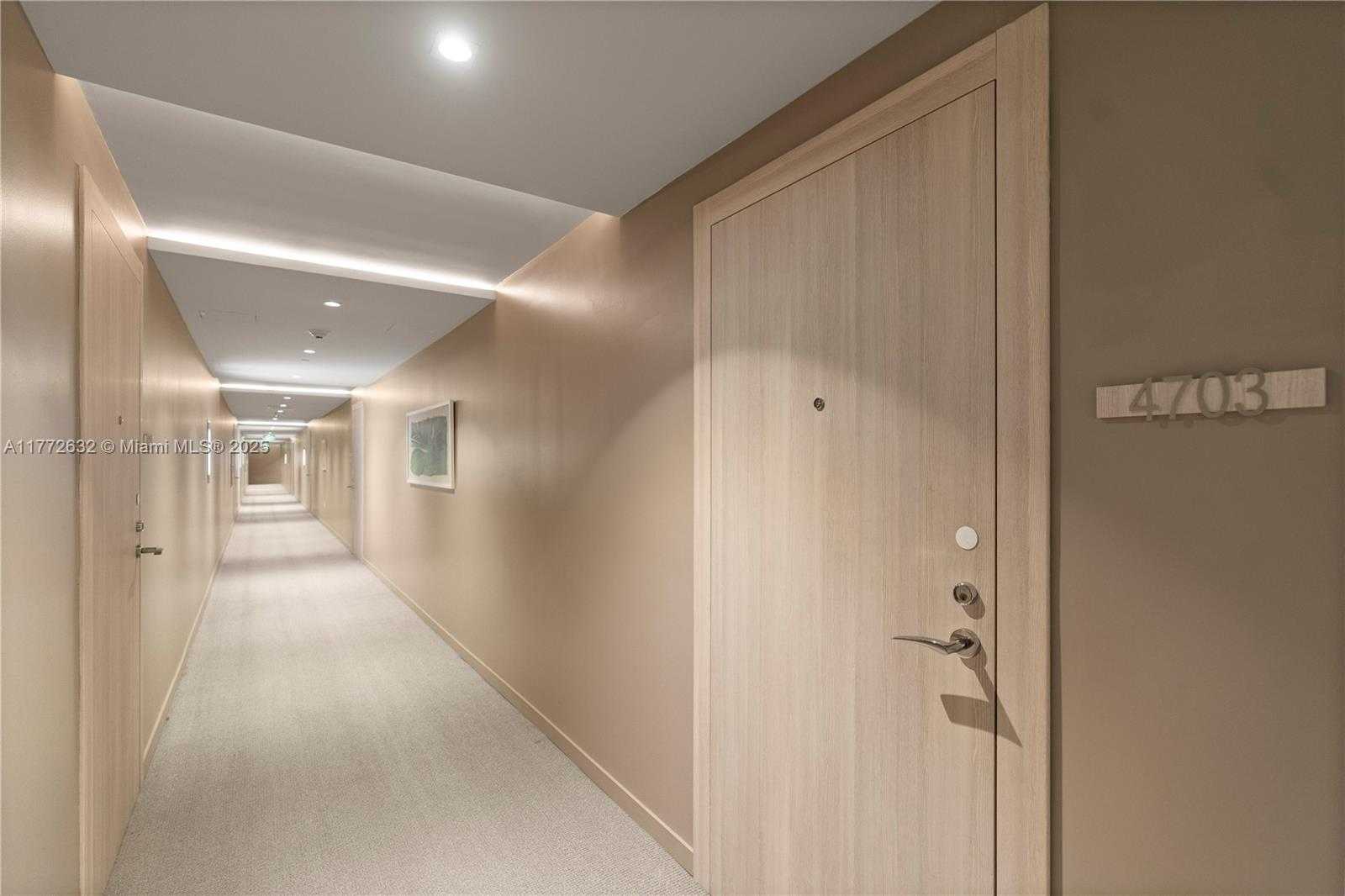 Small Image of 1000 BRICKELL PLAZA #4703, Miami Number 34