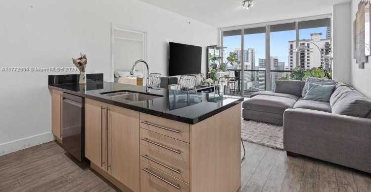 Small Image of 79 SOUTH WEST 12TH ST #3110-S, Miami Number 9