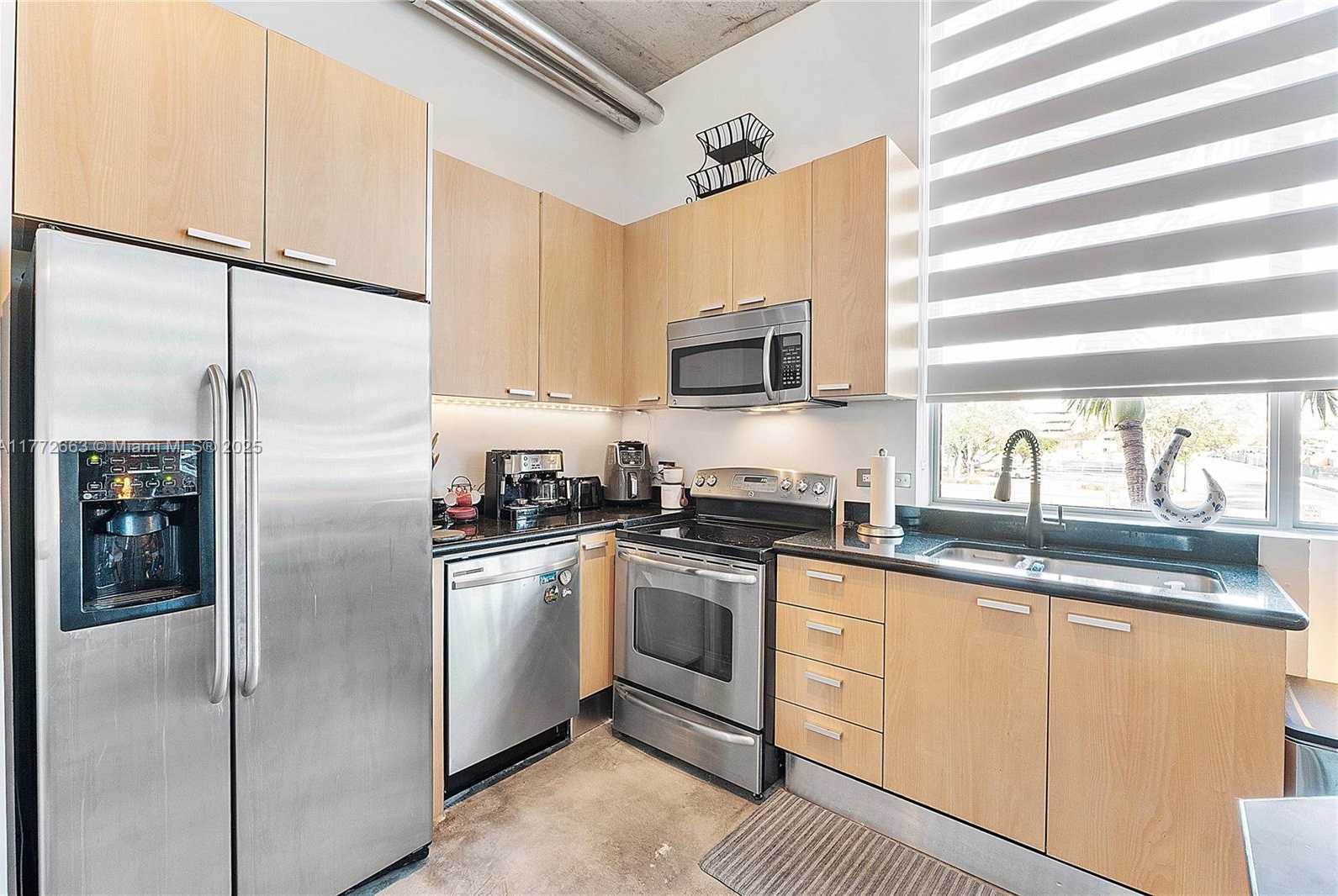 Small Image of 2100 VAN BUREN ST #102, Hollywood Number 8