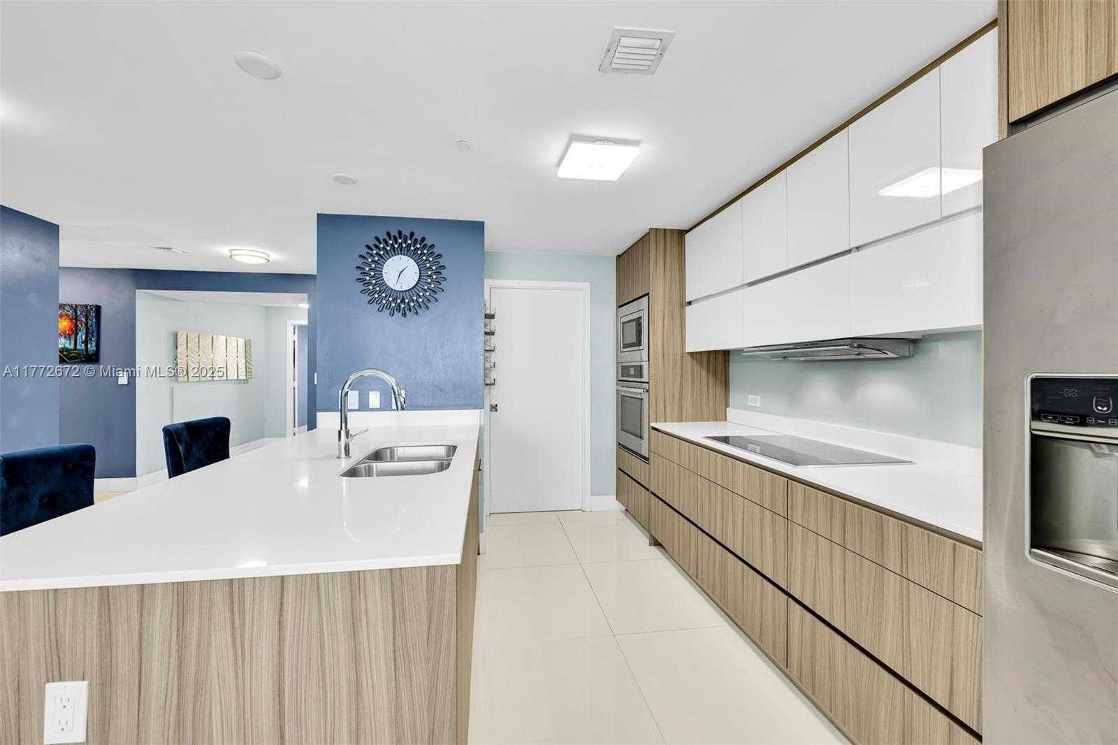 Small Image of 600 NE 27TH ST #803, Miami Number 11
