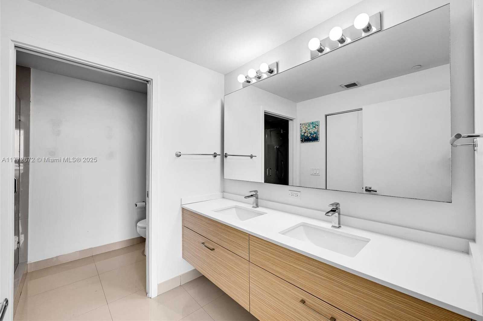 Small Image of 600 NE 27TH ST #803, Miami Number 14
