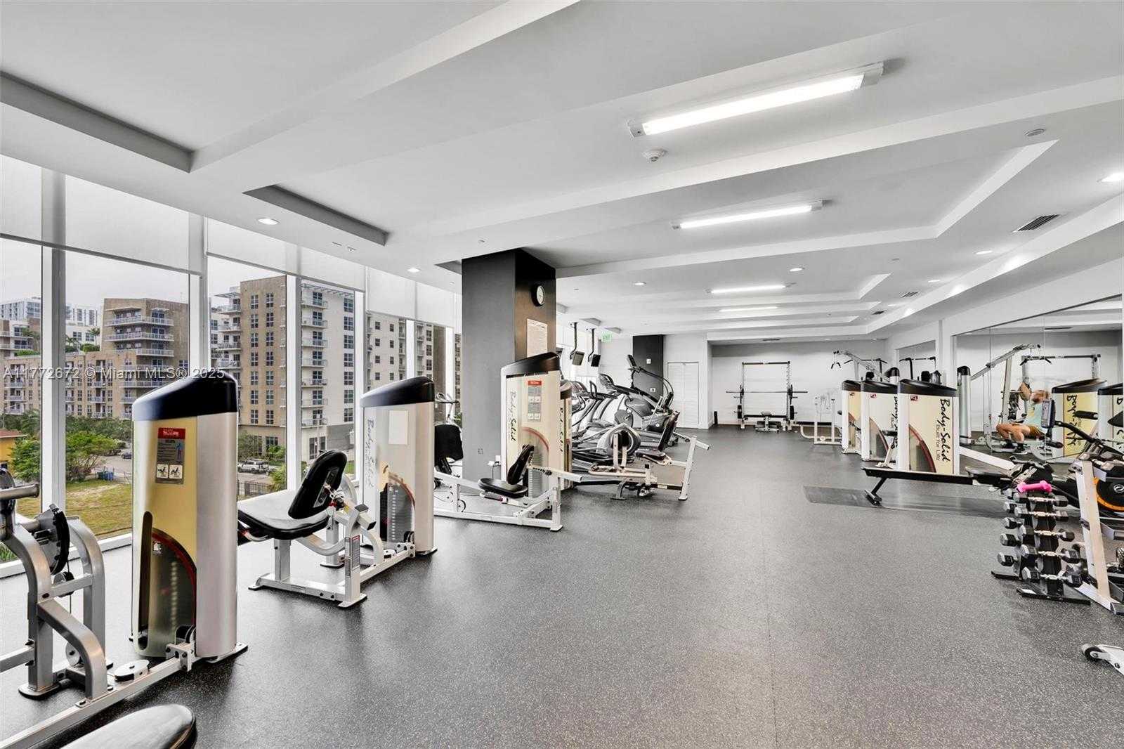 Small Image of 600 NE 27TH ST #803, Miami Number 29